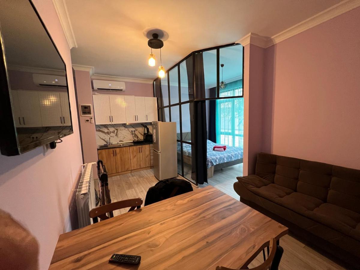 Apartment Merabi 巴统 外观 照片