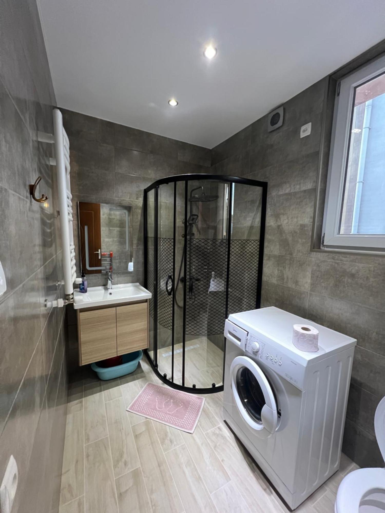 Apartment Merabi 巴统 外观 照片