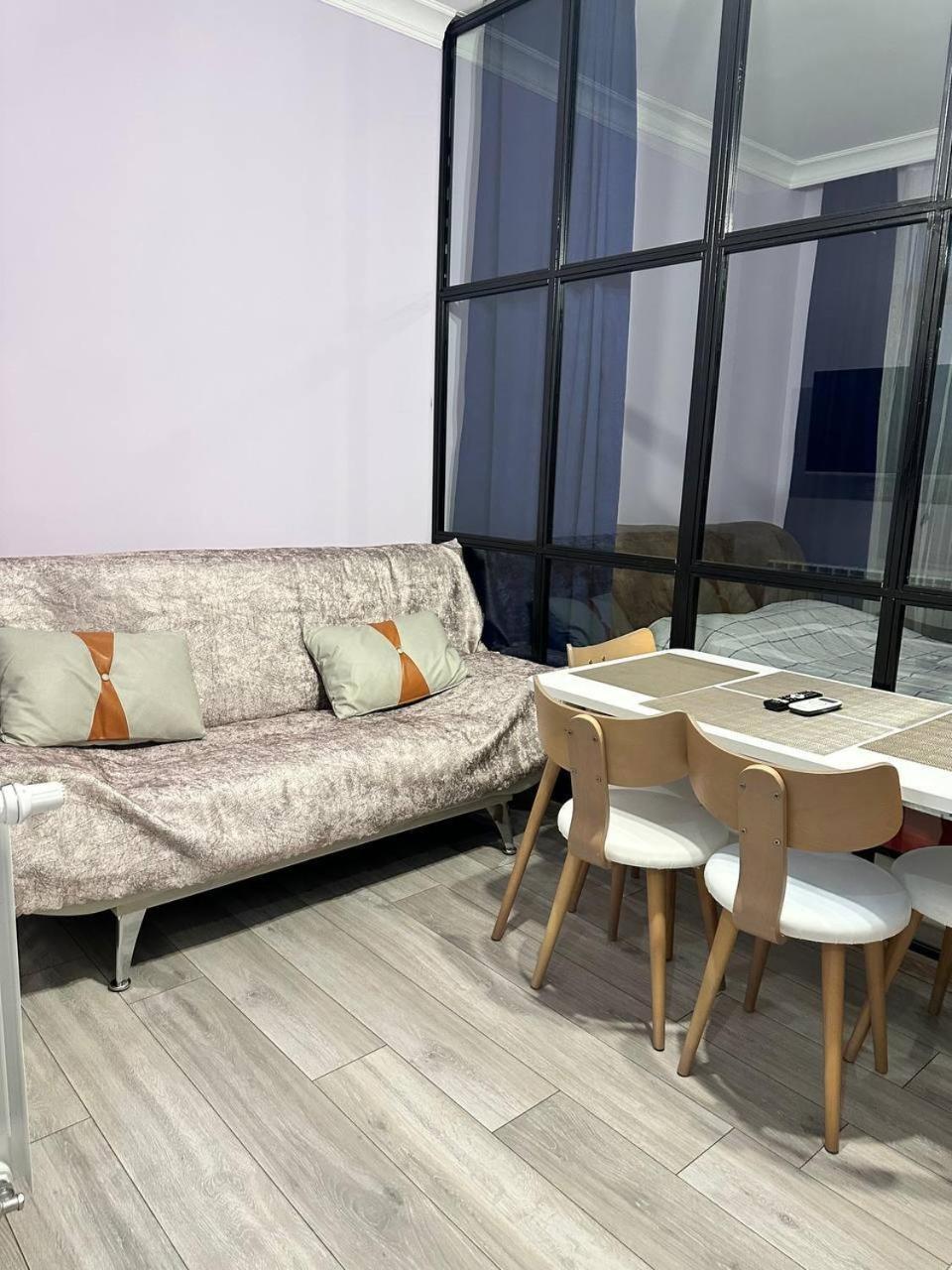 Apartment Merabi 巴统 外观 照片