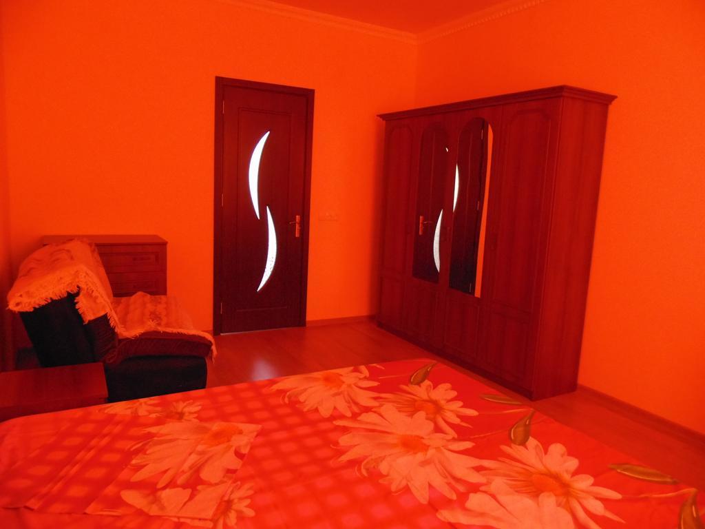 Apartment Merabi 巴统 客房 照片
