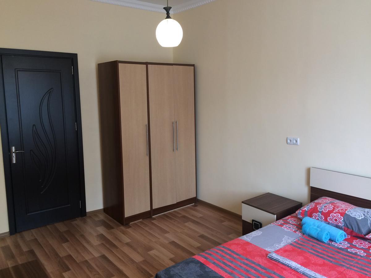 Apartment Merabi 巴统 外观 照片